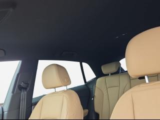 Audi Q8 S line – image 10 of 21