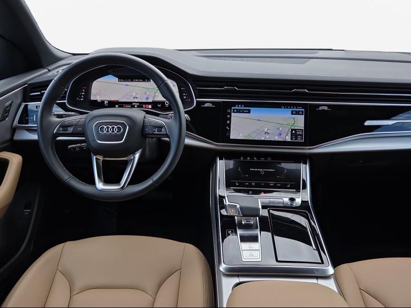 Audi Q8 S line – image 5 of 21