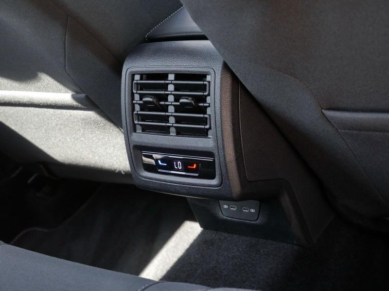 Volkswagen Golf LIFE – Bild 17 von 24