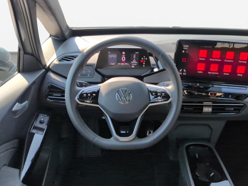 Volkswagen ID.3 PRO – image 8 of 23