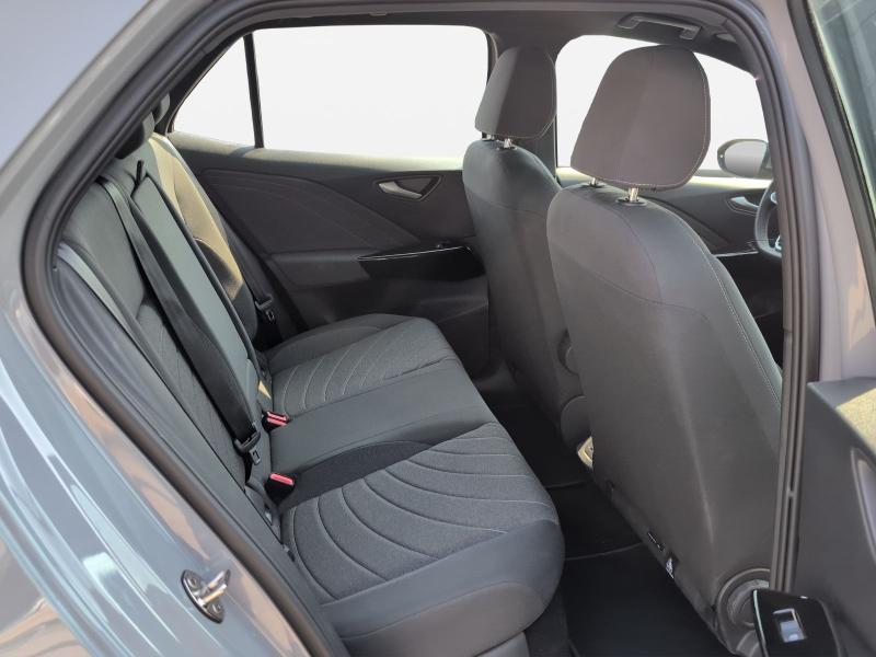 Volkswagen ID.3 PRO – image 15 of 23