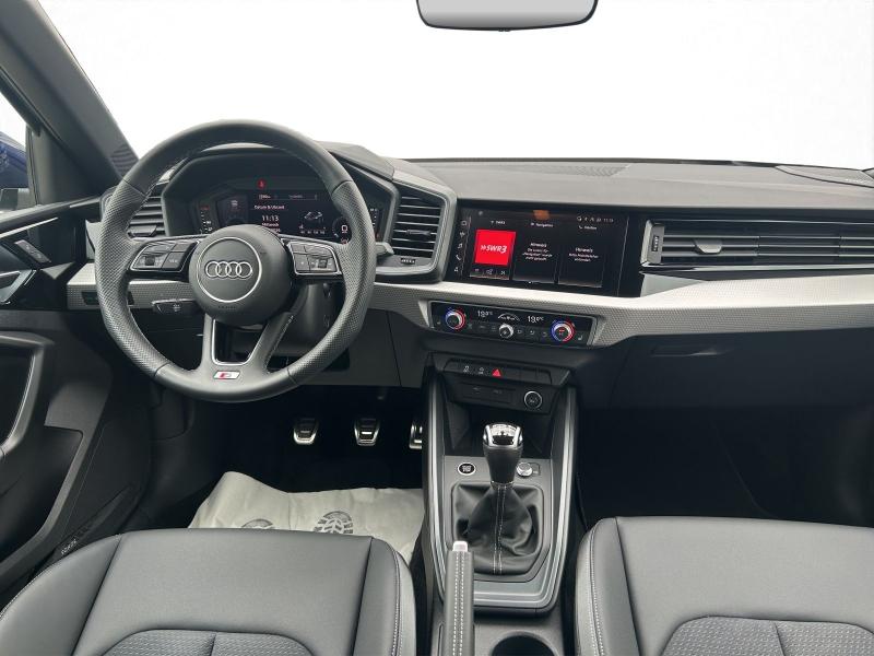 Audi A1 allstreet S line – image 5 of 17