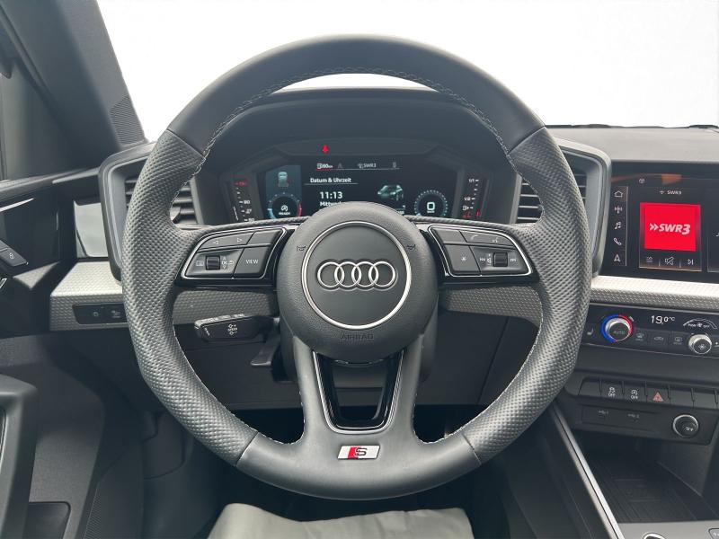 Audi A1 allstreet S line – image 8 of 17