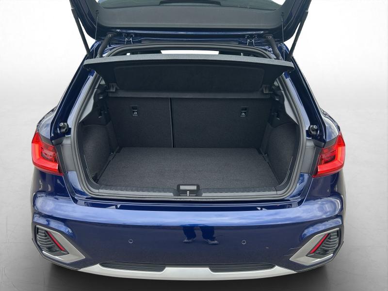 Audi A1 allstreet S line – image 10 of 17