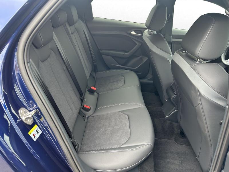 Audi A1 allstreet S line – image 14 of 17