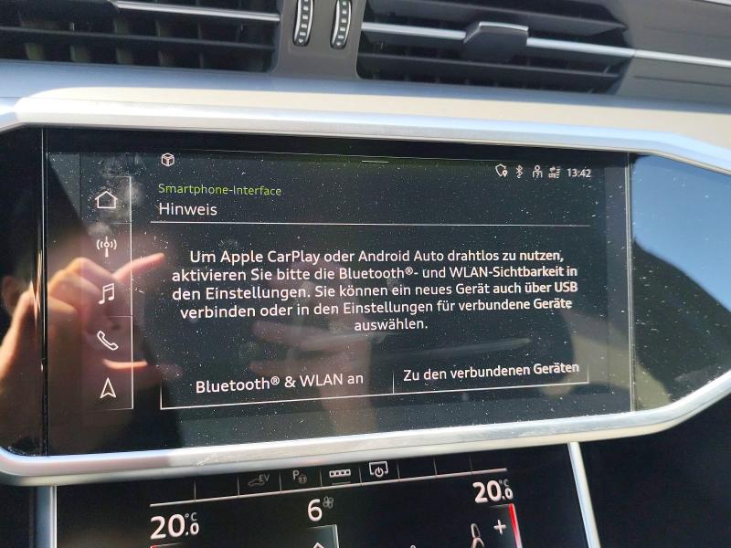Audi A6 Avant S line – image 23 of 24