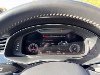 Audi Q8 S line – image 9 of 23