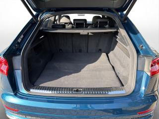 Audi Q8 S line – image 11 of 23