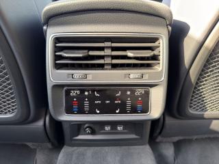 Audi Q8 S line – image 17 of 23
