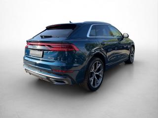 Audi Q8 S line – image 19 of 23