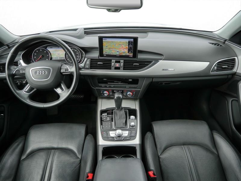 Audi A6 Avant S line – image 5 of 24