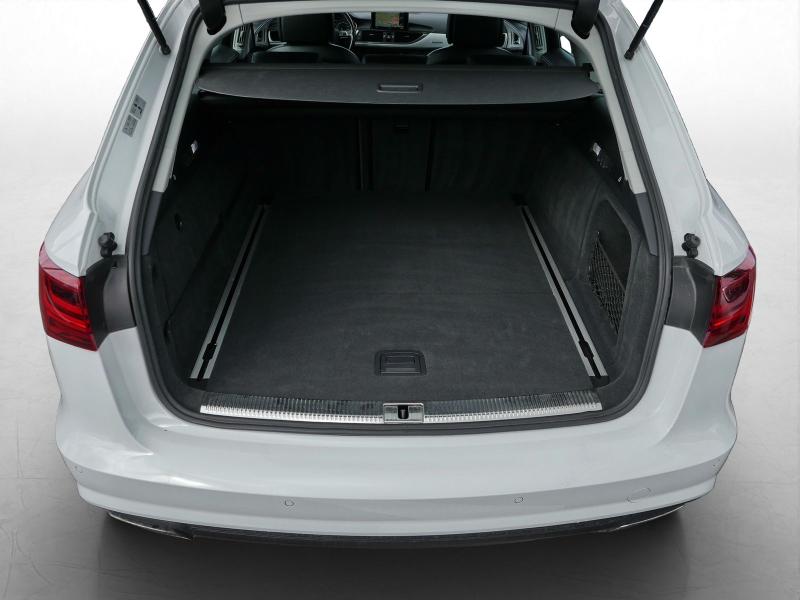 Audi A6 Avant S line – image 11 of 24