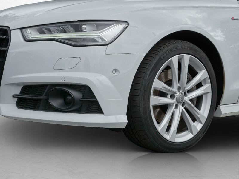 Audi A6 Avant S line – image 13 of 24