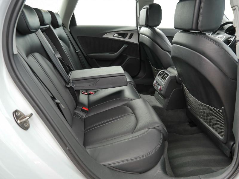 Audi A6 Avant S line – image 16 of 24