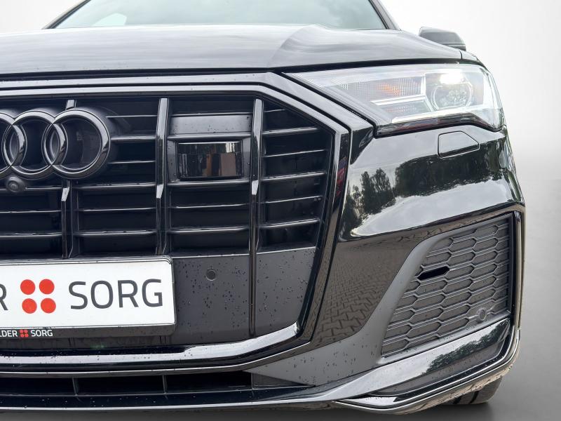 Audi Q7 S line – image 12 of 23