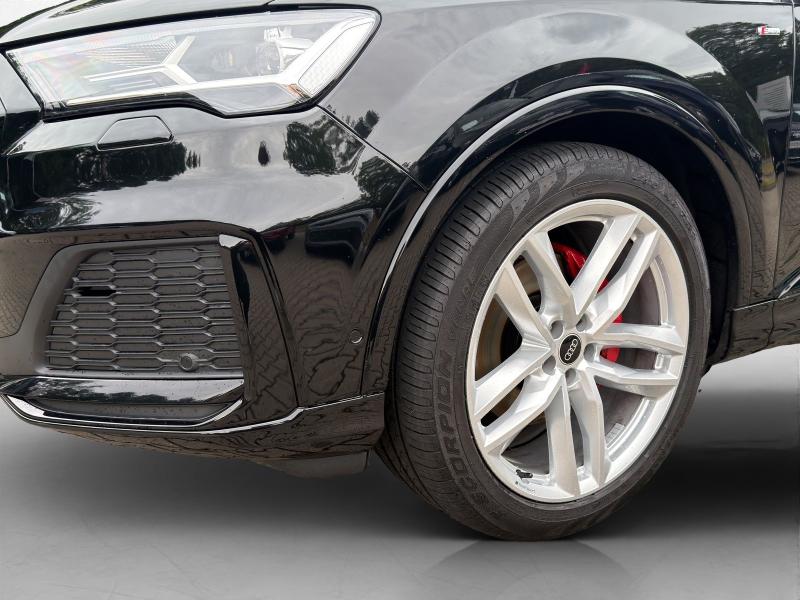 Audi Q7 S line – image 13 of 23