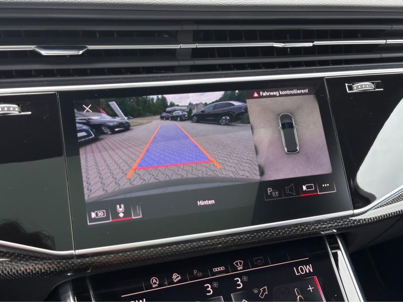 Audi Q7 S line – image 15 of 23