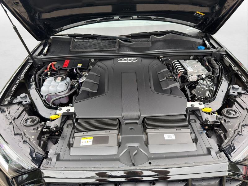 Audi Q7 S line – image 18 of 23