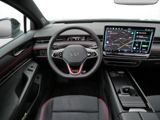 Volkswagen ID.7 Tourer GTX – image 8 of 24