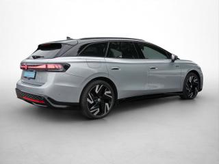Volkswagen ID.7 Tourer GTX – image 18 of 24