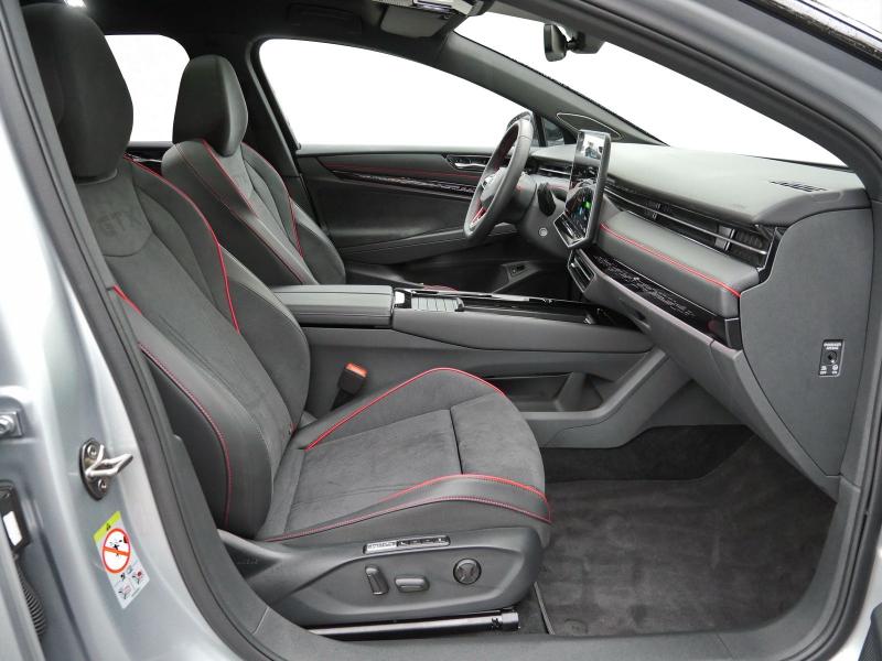Volkswagen ID.7 Tourer GTX – image 4 of 24