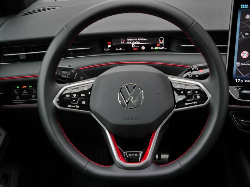 Volkswagen ID.7 Tourer GTX – image 9 of 24