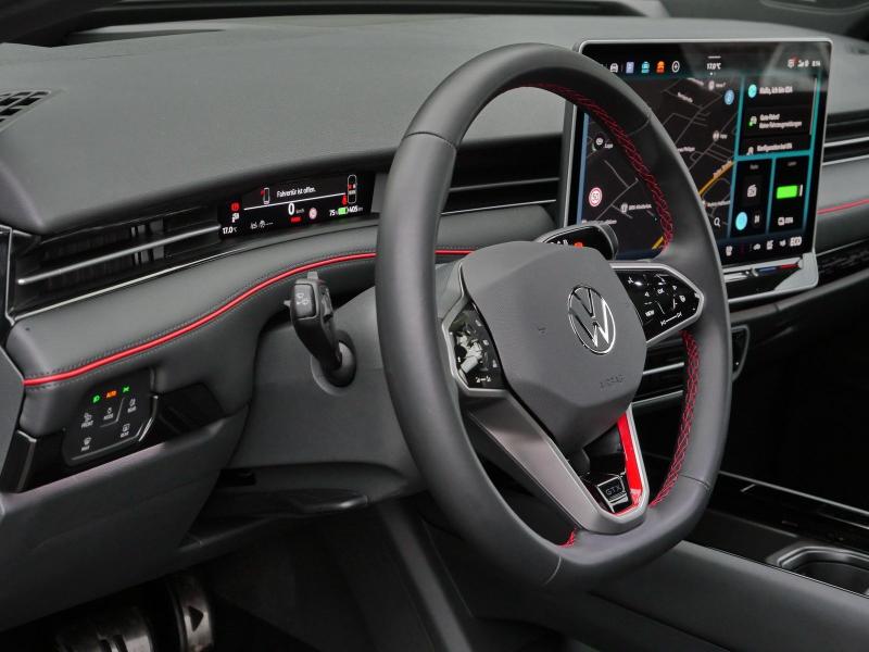 Volkswagen ID.7 Tourer GTX – image 19 of 24