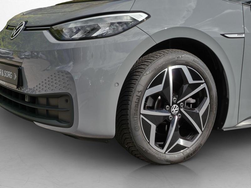 Volkswagen ID.3 Pro Performance – image 13 of 23
