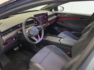 Volkswagen ID.7 GTX – image 14 of 19
