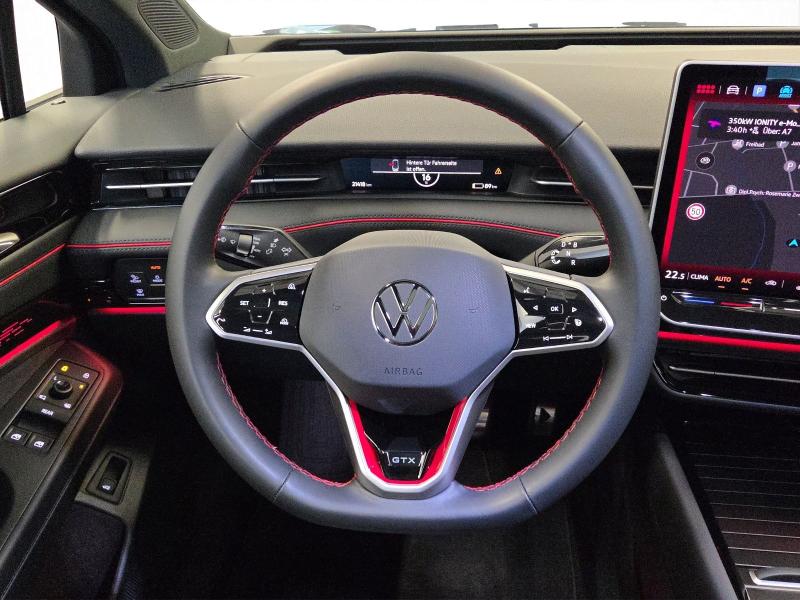 Volkswagen ID.7 GTX – image 7 of 19