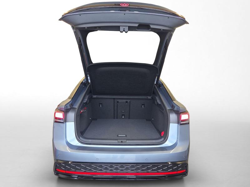 Volkswagen ID.7 GTX – image 11 of 19