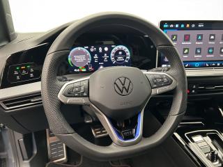 Volkswagen Golf GTE – image 8 of 17