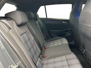 Volkswagen Golf GTE – image 16 of 17