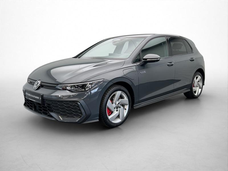 Volkswagen Golf GTE – image 1 of 17