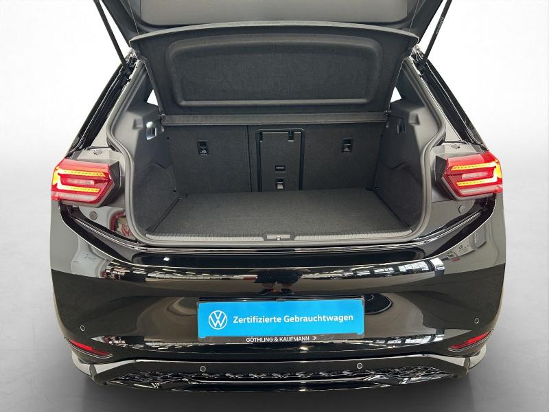 Volkswagen ID.3 GTX – image 11 of 17