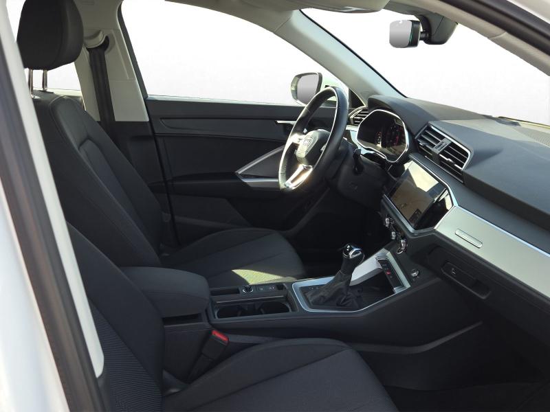 Audi Q3 advanced – image 4 of 25