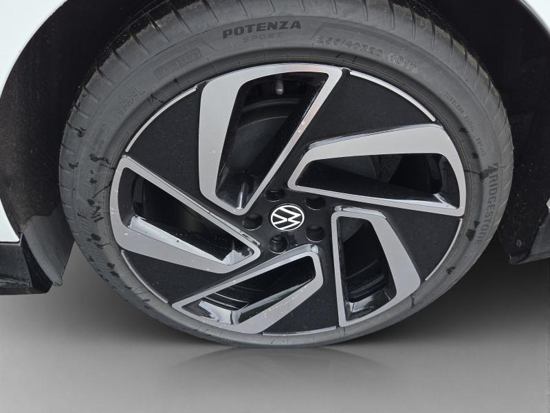 Volkswagen ID.7 Pro S – image 12 of 17