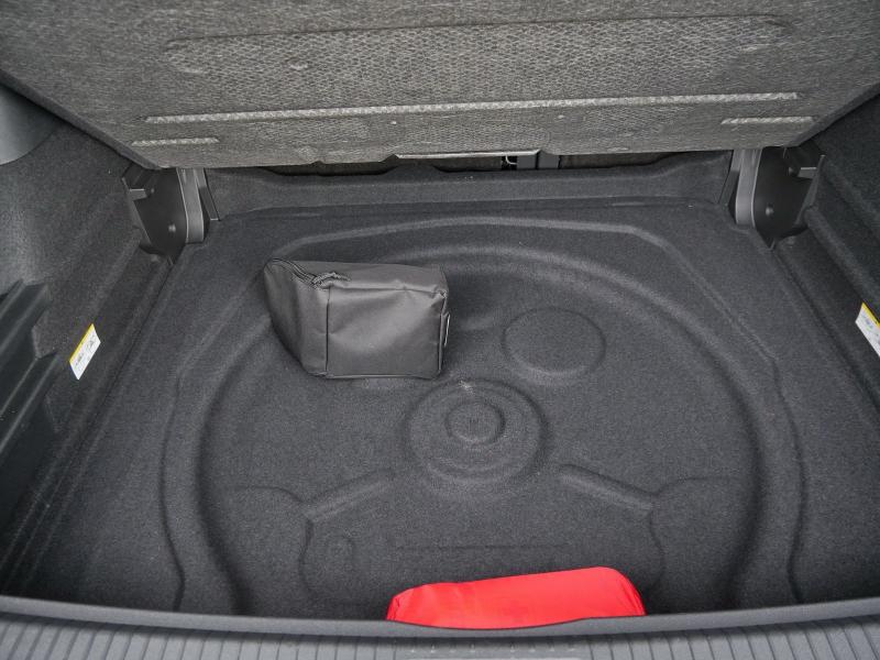 Volkswagen Tiguan Goal – image 23 of 24