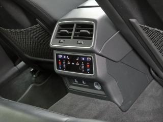 Audi A6 Avant S line – image 17 of 24
