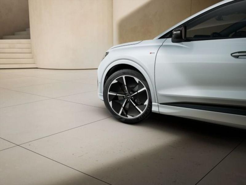 Audi Q4 e-tron S line – Bild 6 von 10