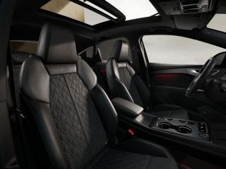 Audi Q4 Sportback e-tron Performance – image 8 of 10