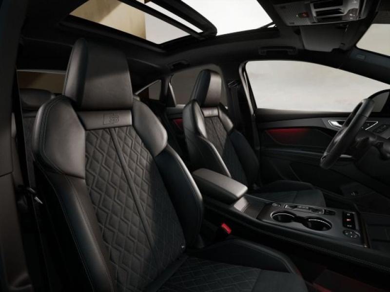 Audi Q4 Sportback e-tron Performance – image 8 of 10