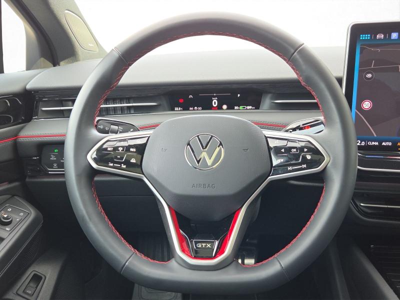 Volkswagen ID.7 GTX – image 8 of 24