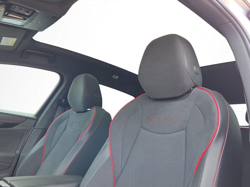 Volkswagen ID.7 GTX – image 10 of 24