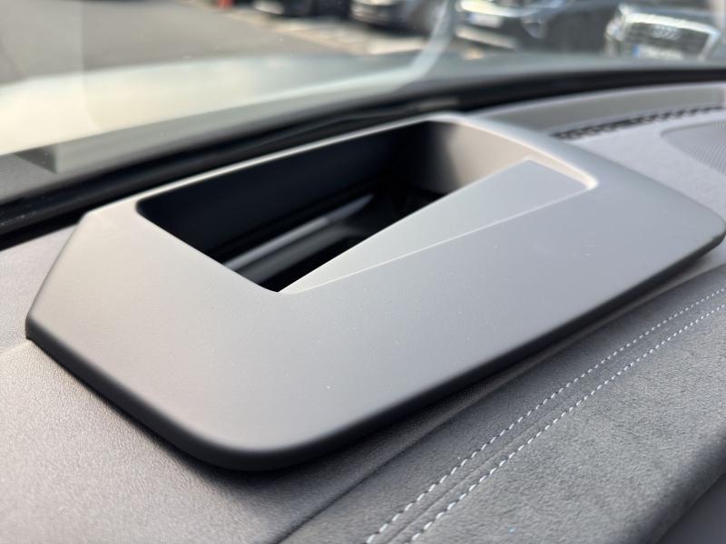 Audi Q3 Sportback S line – image 19 of 21