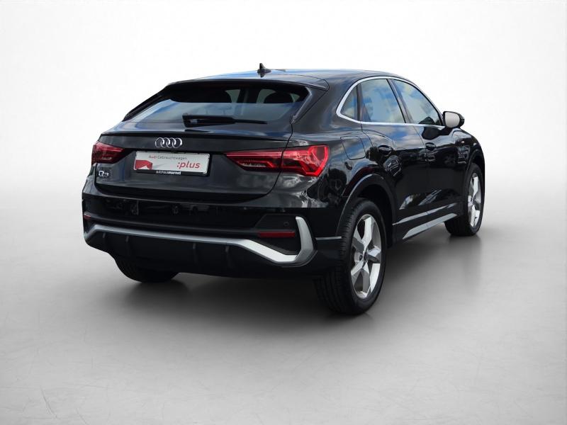 Audi Q3 Sportback S line – image 2 of 18
