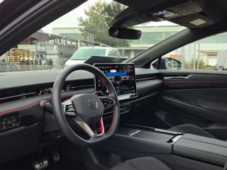 Volkswagen ID.7 GTX – image 17 of 25