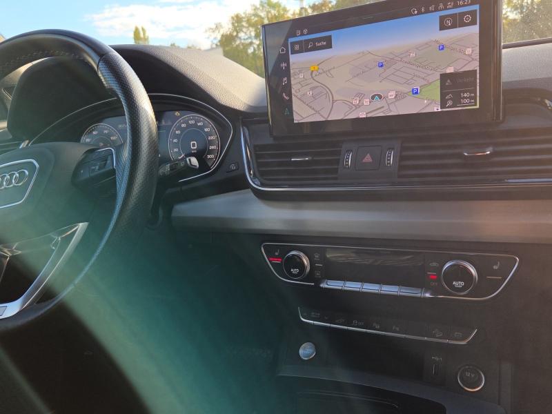 Audi Q5 S line – image 7 of 19