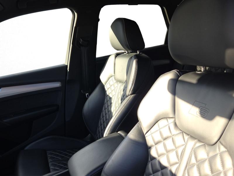 Audi Q5 S line – image 10 of 19