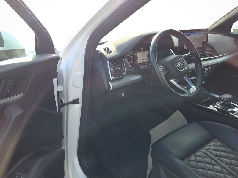 Audi Q5 S line – image 14 of 19